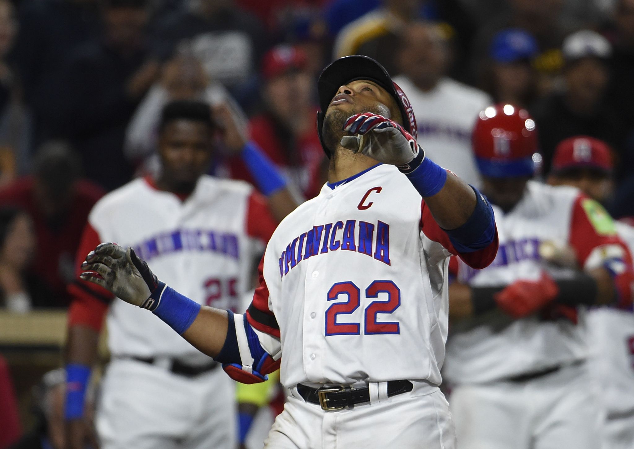 Giancarlo Stanton's homer, Adam Jones' leap carry U.S. into WBC semifinals  – The Denver Post