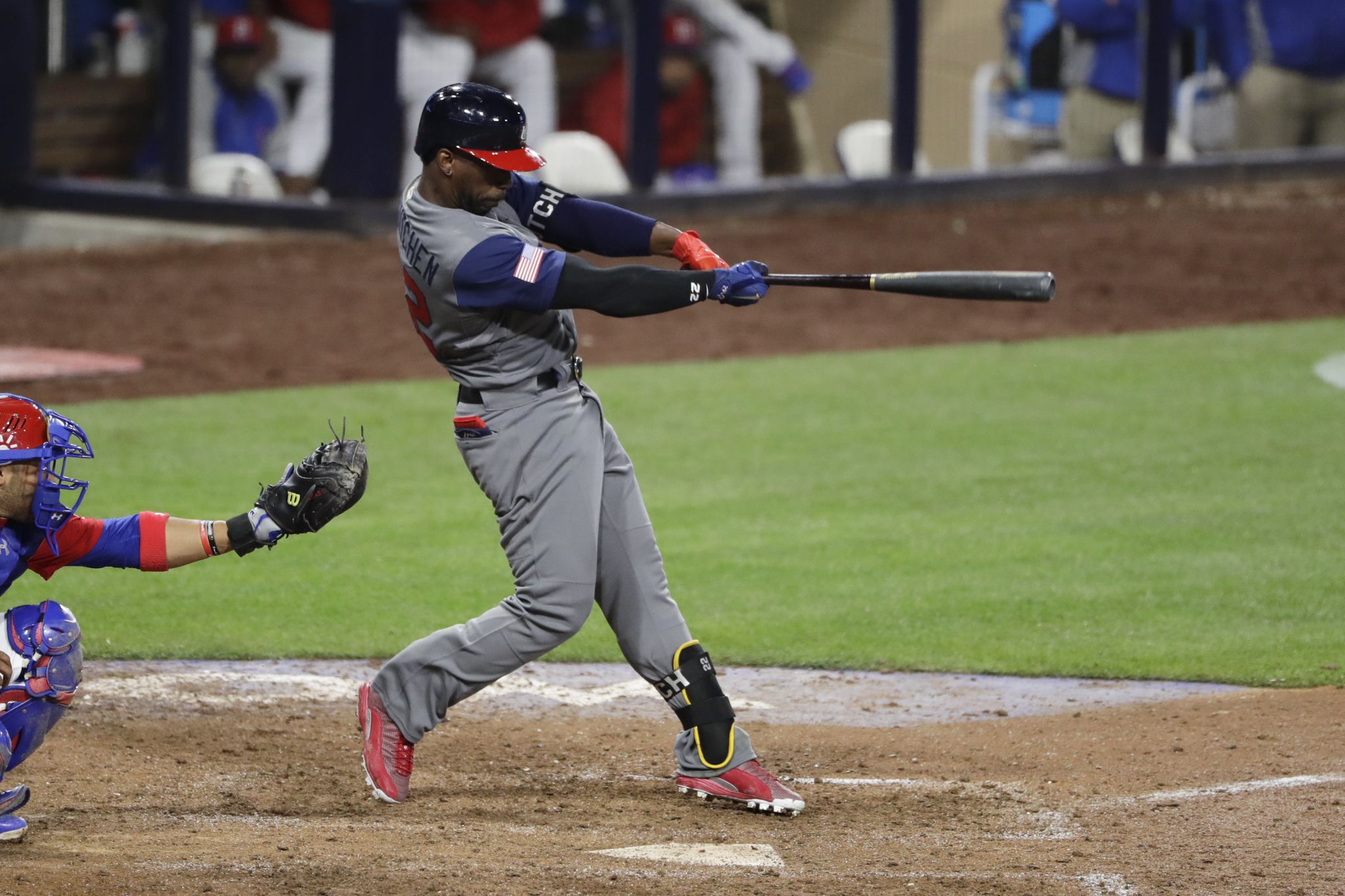 Adam Jones' epic leap helps send US into WBC semifinals - 6abc