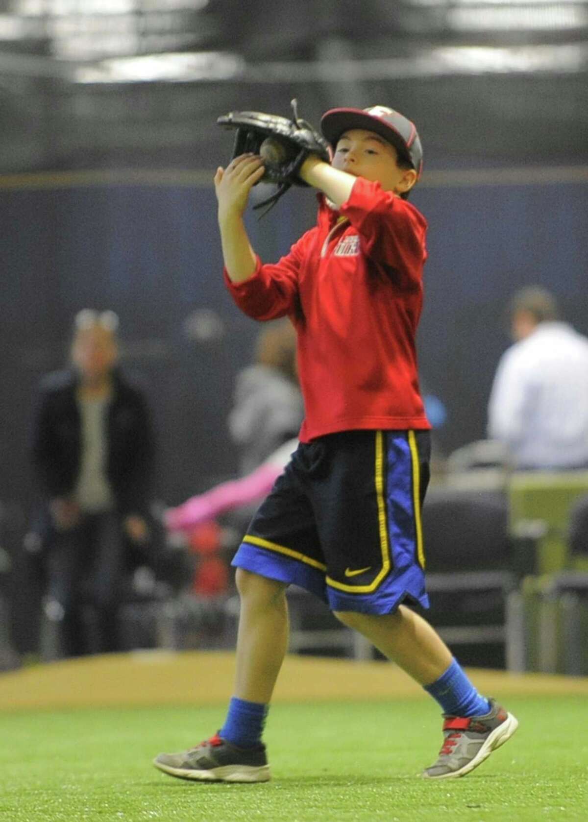 Bobby Valentine opens expanded baseball facility in Stamford