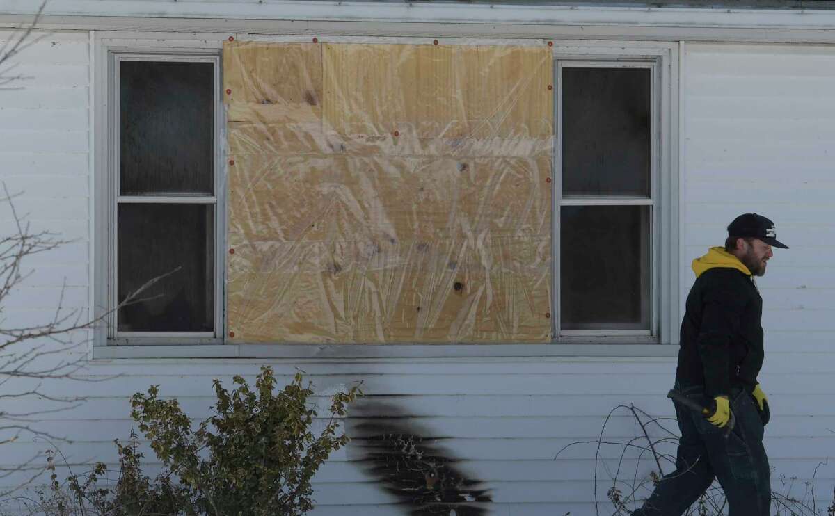 Family mourns death of man killed in Schuylerville fire