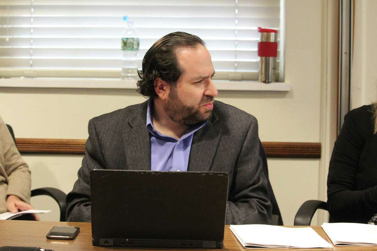 Seth Shapiro, principal of Barton Partners and lead for the Saugatuck Center project, at the March 21 Saugatuck Transit Oriented Design Master Plan Steering Committee meeting.