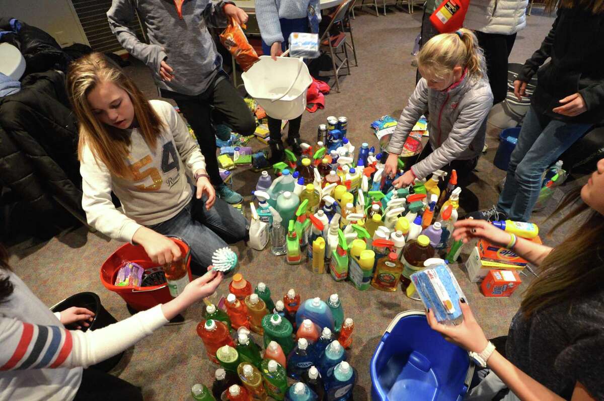 Rowayton church organizes food, cleaning supply drive for PersontoPerson