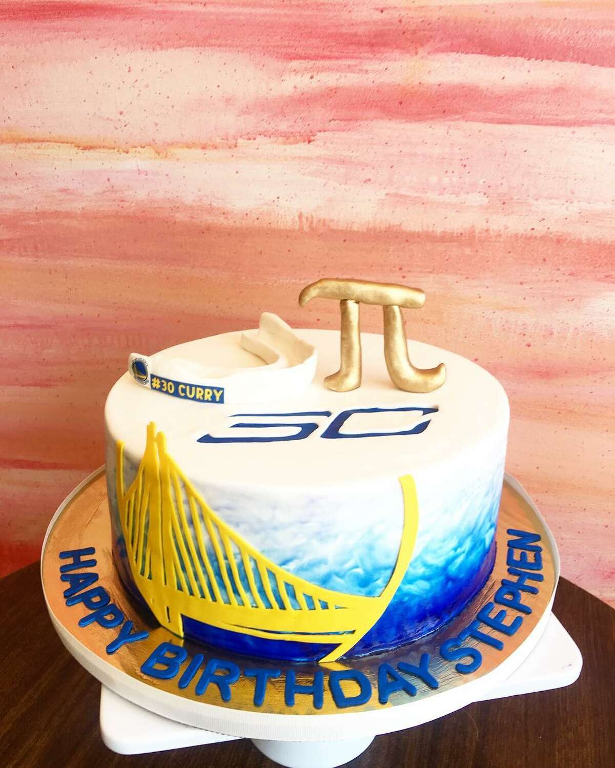 See the amazing birthday cakes this San Francisco baker makes for the