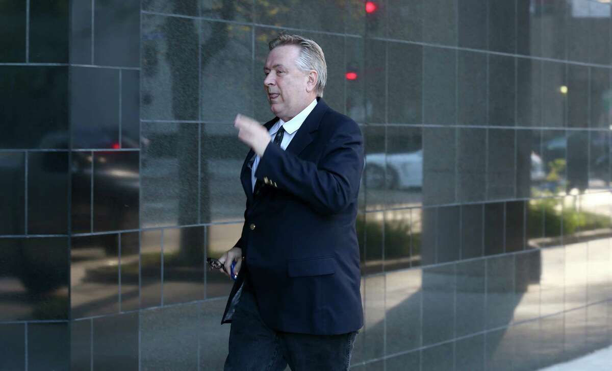 Steve Stockman enters the United States District Courthouse Tuesday, March 21, 2017, in Houston.