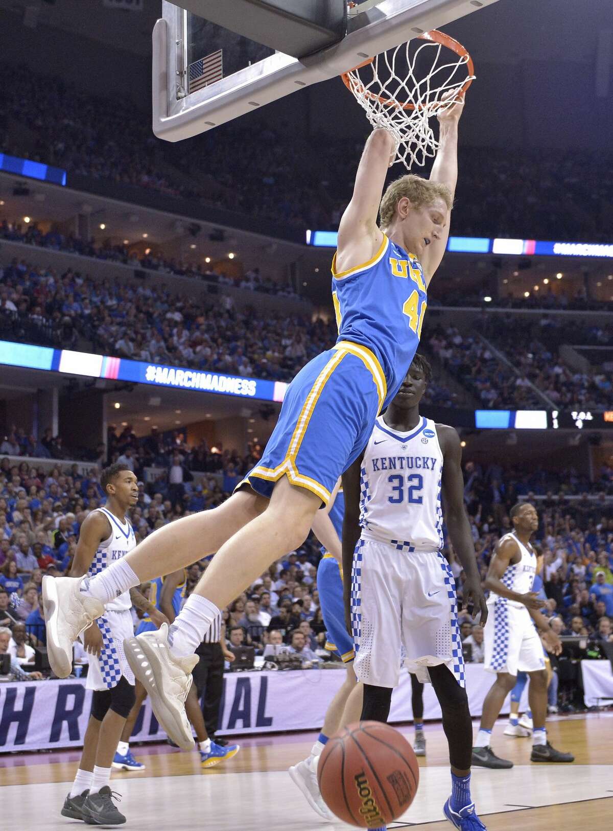 Elite 8bound Kentucky beats UCLA in South semifinal