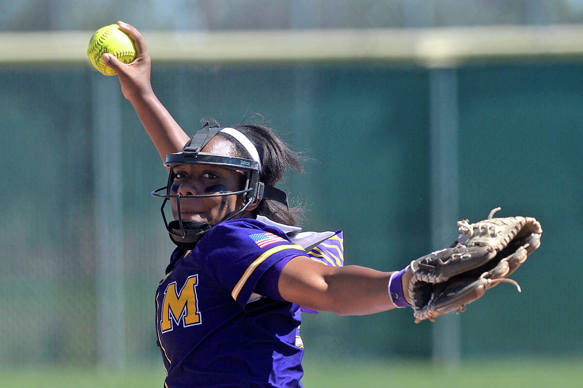 Midland High's Deandra Allen (15) pitches against Lee on March 25, 2017, at Audrey Gill Sports Complex. James Durbin/Reporter-Telegram