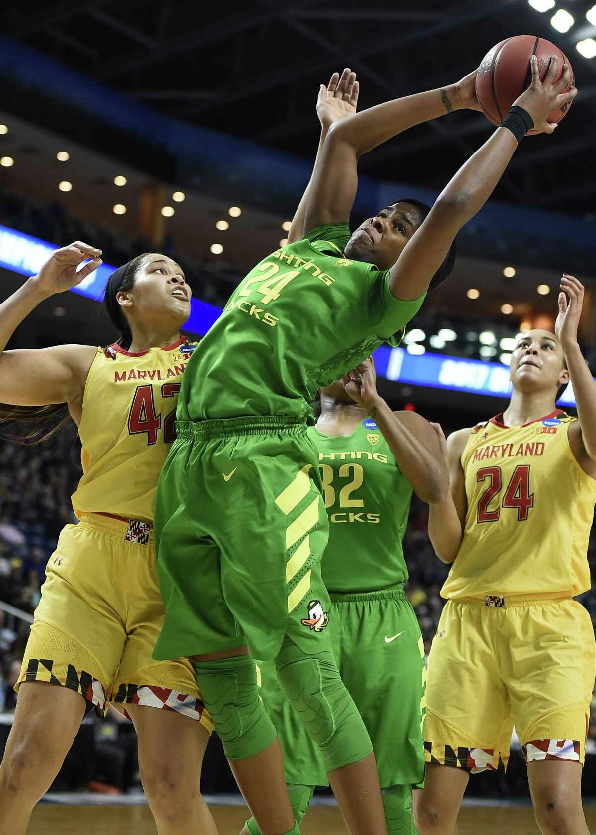 Oregon’s Ruthy Hebard pulls down an offensive rebound during the Ducks’ win over Maryland in the regional semifinals Saturday in Bridgeport.