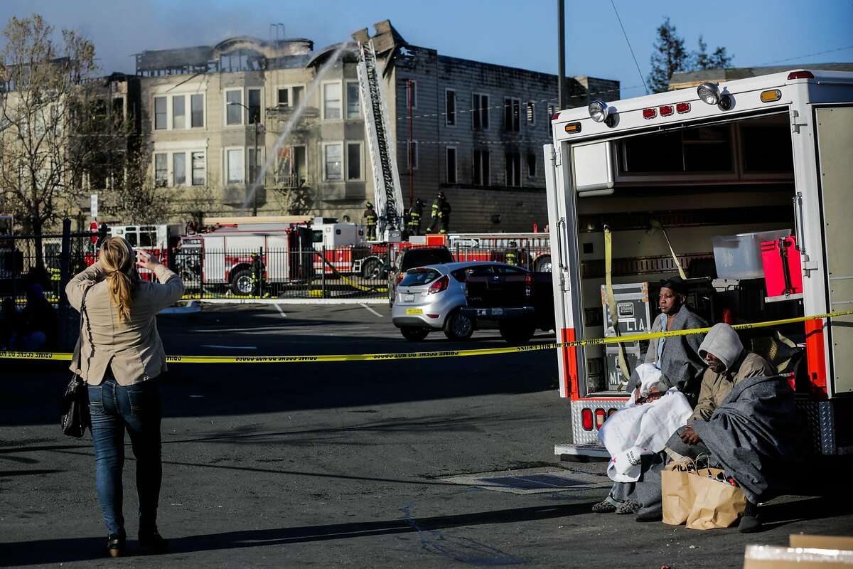 3 People Killed As Fire Burns Troubled Oakland Building