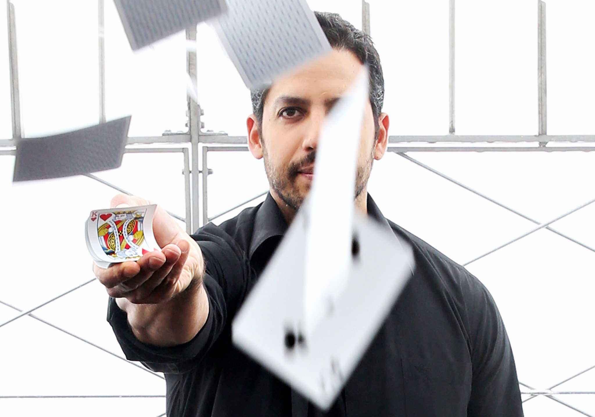 Anti magician astd. Дэвид Блейн. Фокусник. Знаменитые фокусники. Уличный фокусник.