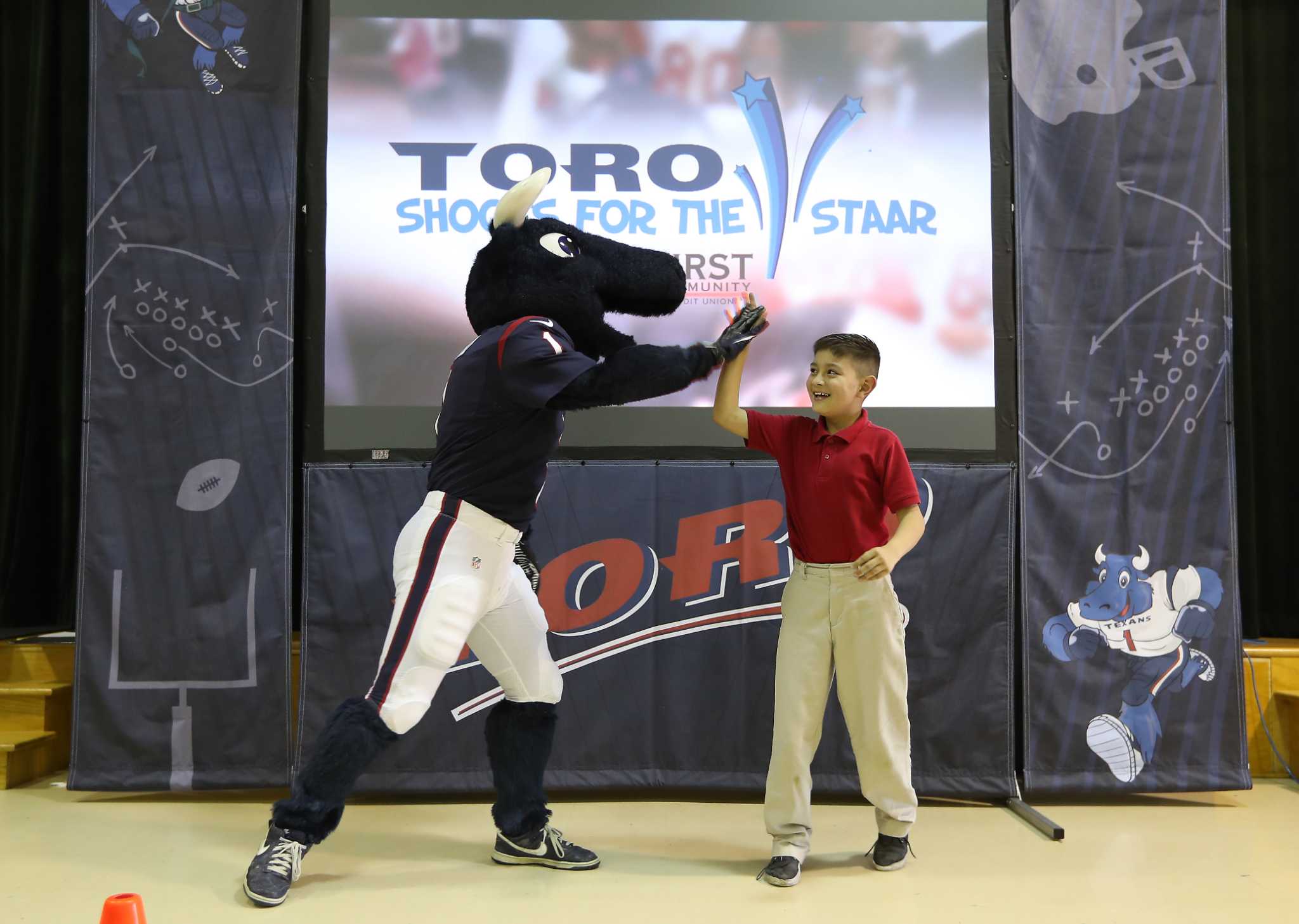 The School Zone: Texans' Mascot Toro Talks Up Health and Fitness