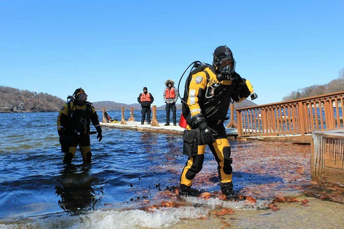 Brookfield Police Department’s dive team investigates a report of zebra mussels during a cold-water training dive.