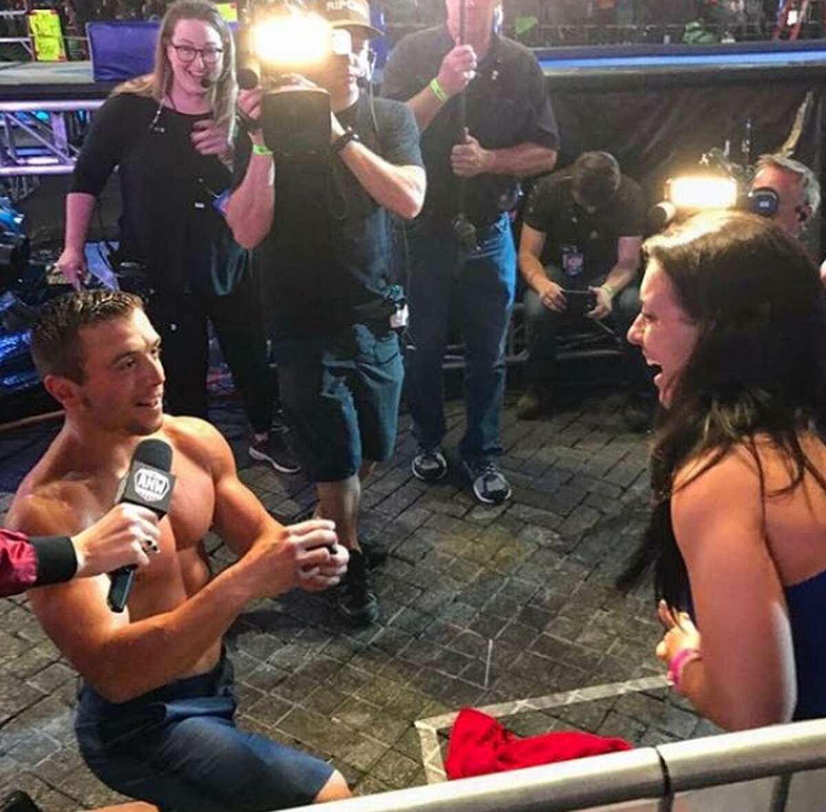 From swinging through American Ninja Warrior's overhead rings to pulling out an engagement ring, Maxo Soria picked San Antonio to make two dreams come true in one night when he ran the course and proposed to Paris Ryder.