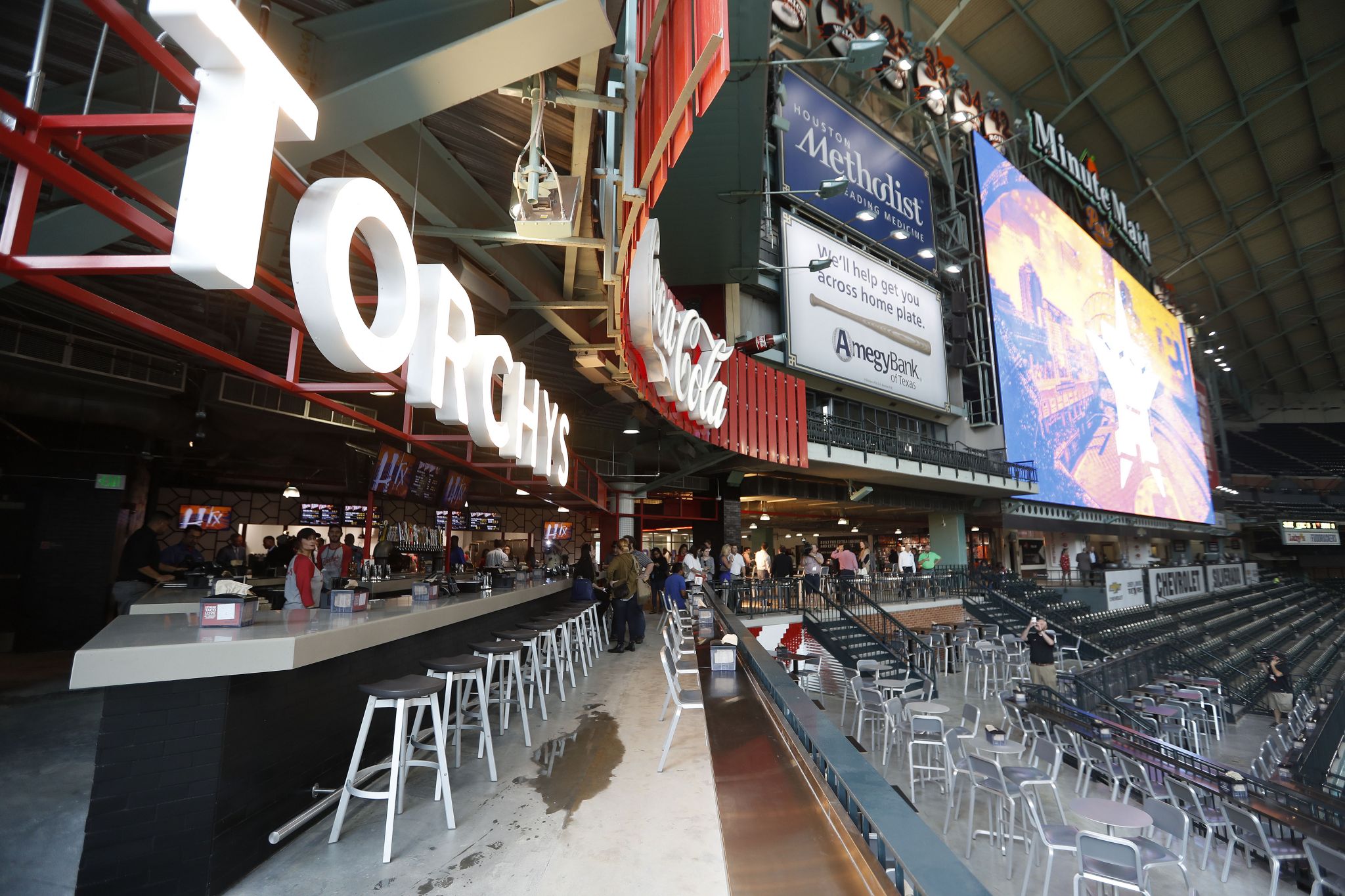 Astros unveil renovations to Minute Maid Park's center field