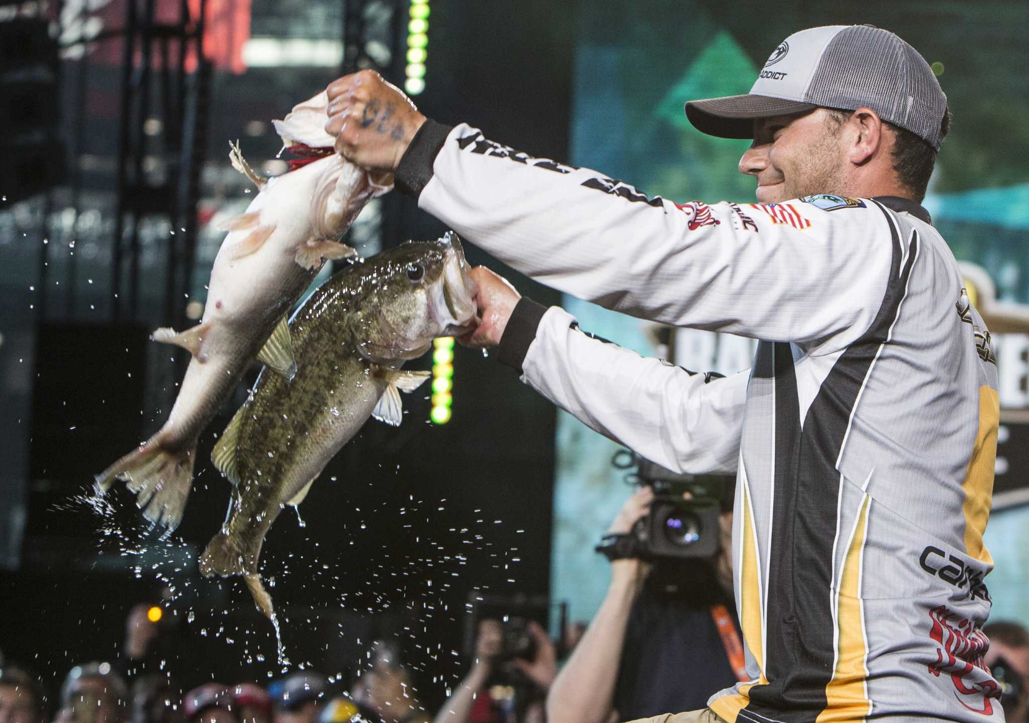 Lake Conroe proves frustrating for anglers in Bassmaster Classic