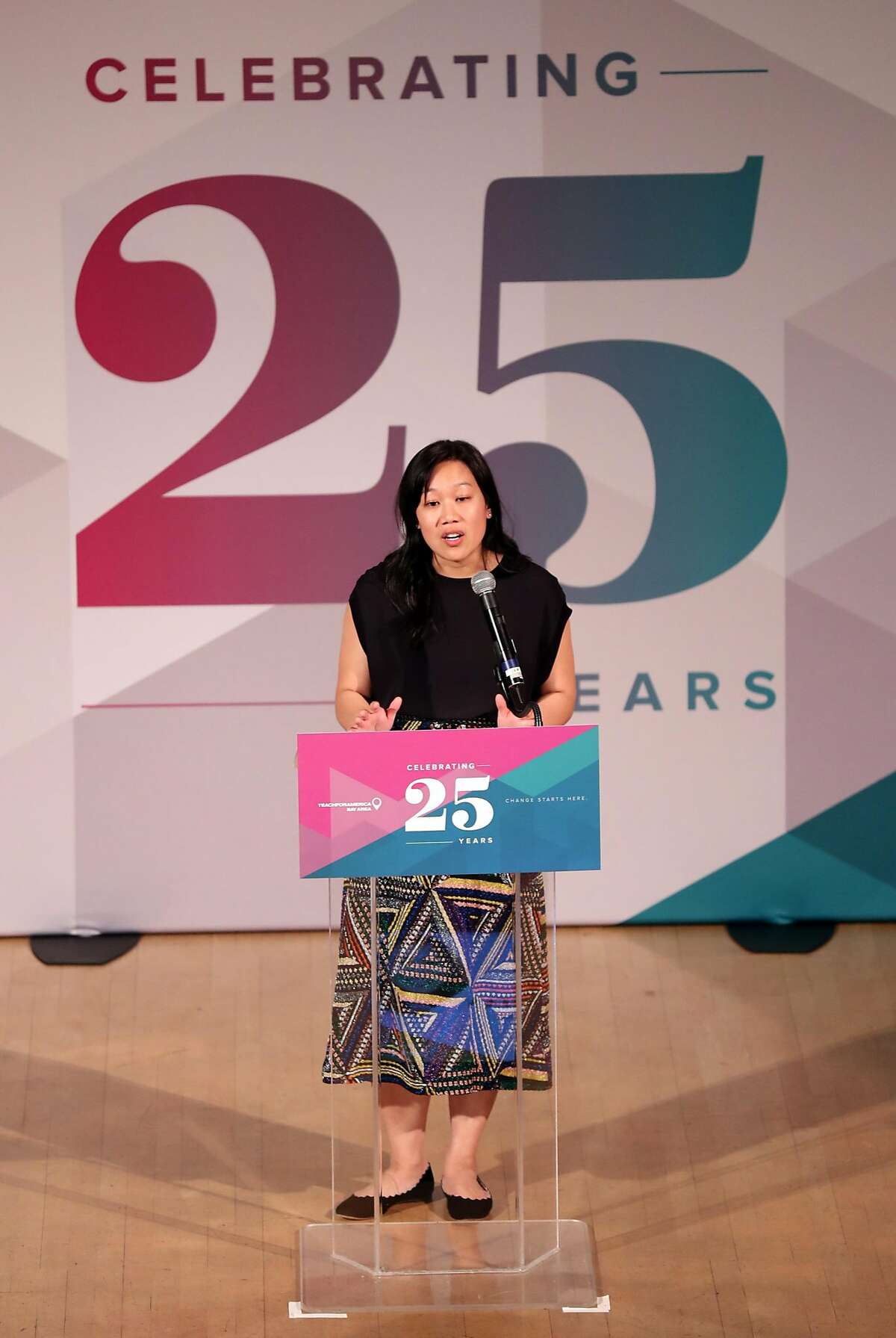 Priscilla Chan touts Teach for America at fundraiser