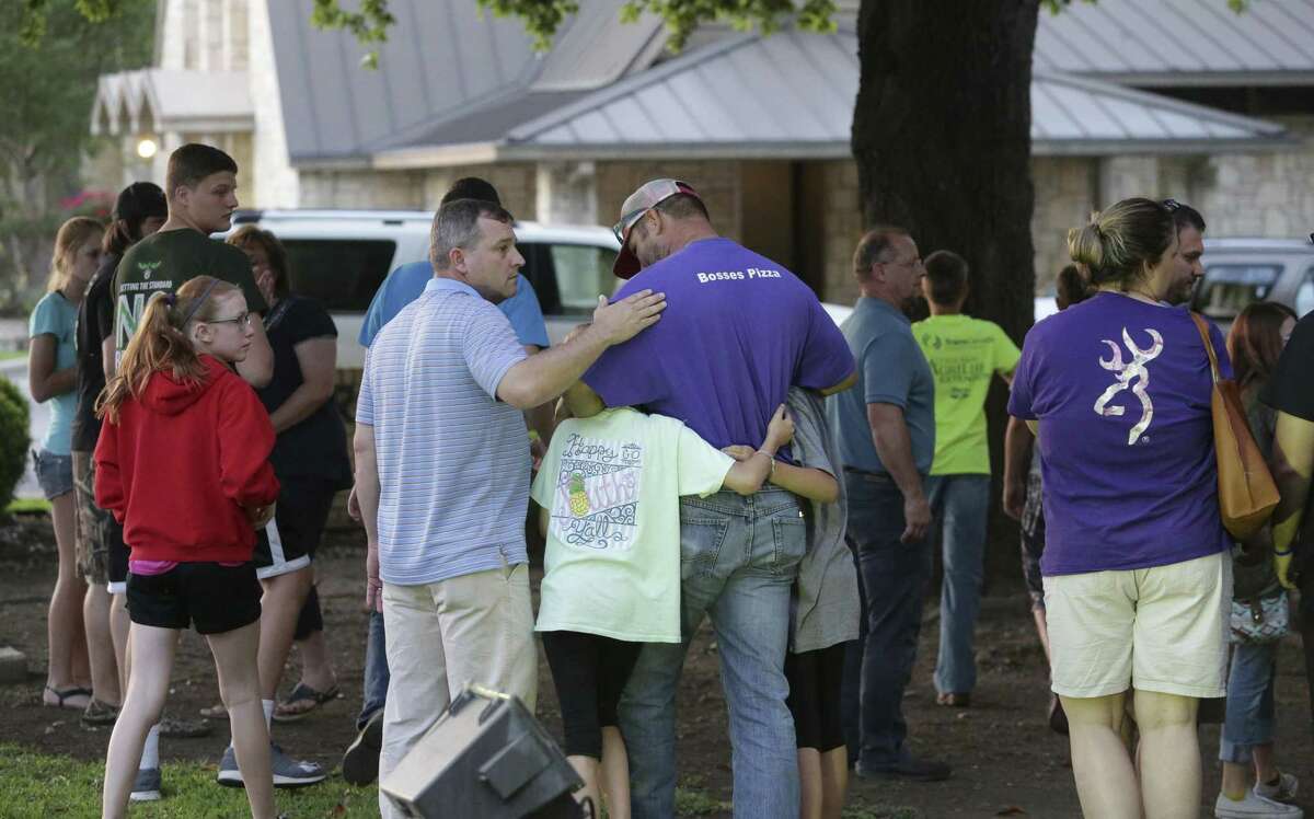 Crash kills 13 members of New Braunfels church choir