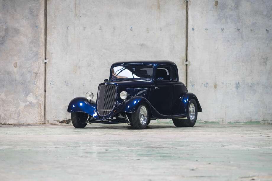 Texas car collector brings amazing lineup to Houston Mecum auction