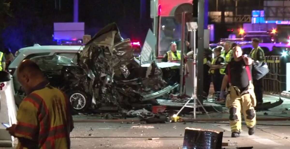 Stunning Crash Kills Man At Beltway 8 Toll Booth