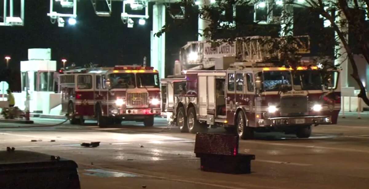 Stunning Crash Kills Man At Beltway 8 Toll Booth