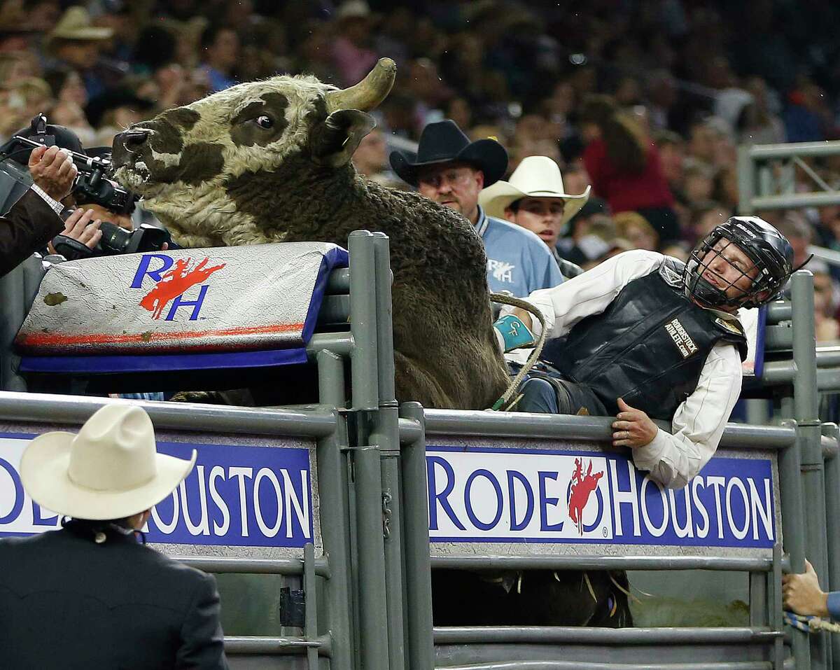 5 SETX bull riders competing in YMBL Rodeo