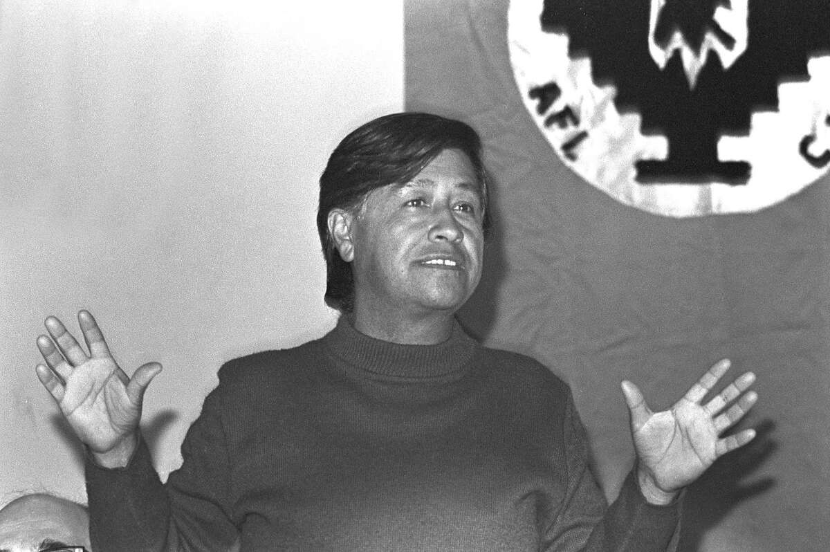 United Farm Workers (UFW) co-founder Cesar Chavez (1927 - 1993) speaks to supporters in Pittsburgh during Grape Boycott, 1976. (Photo by Barbara Freeman/Getty Images)