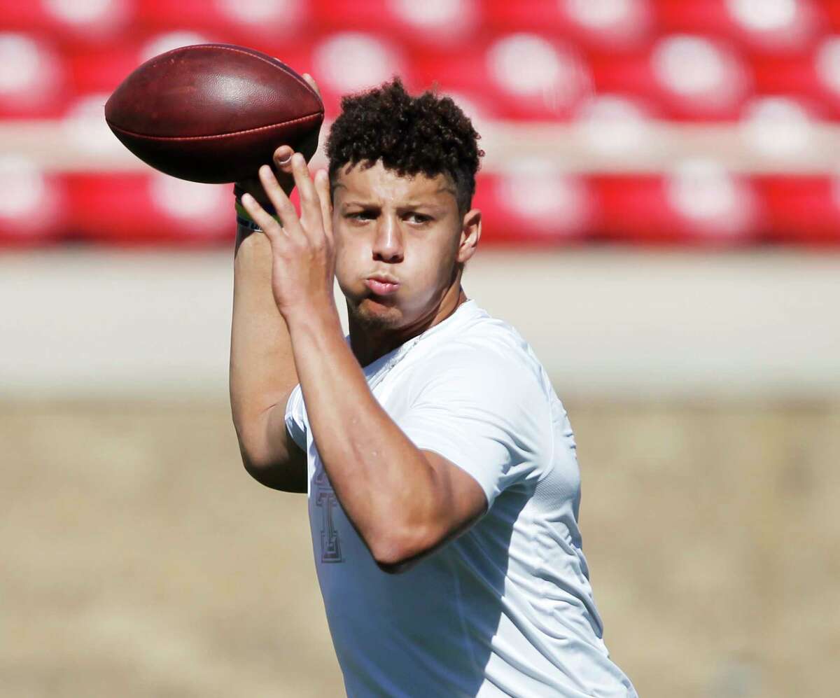 Patrick Mahomes throws a pass during Texas Tech's pro day at Jones AT&T Stadium Friday, March 31, 2017, in Lubbock, Texas.(Mark Rogers/Lubbock Avalanche-Journal via AP)