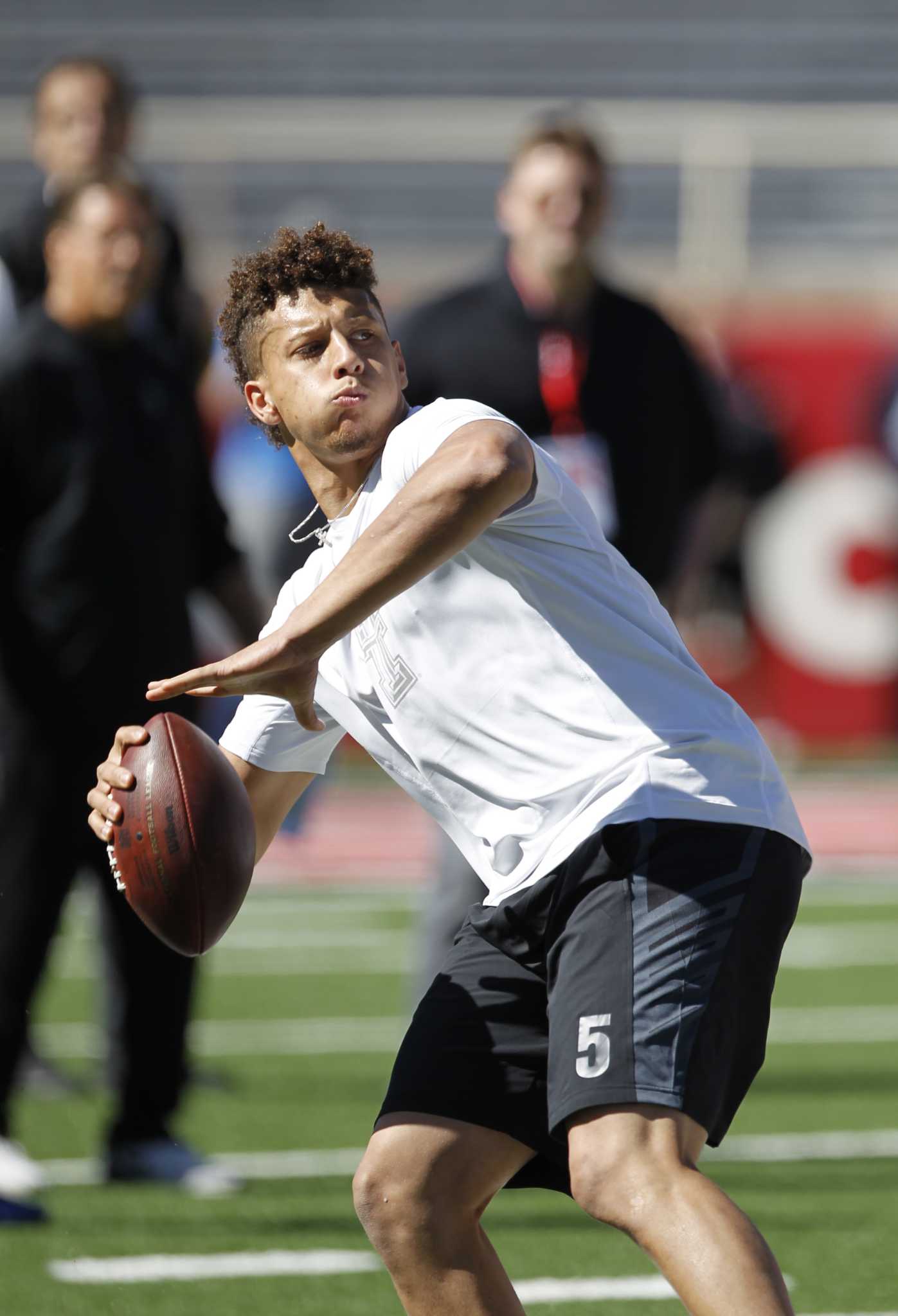 Arizona Cardinals work out Texas Tech QB Patrick Mahomes