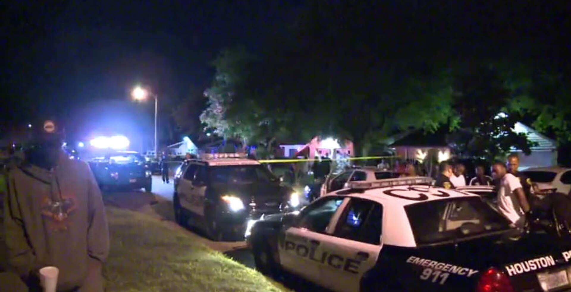 Man dead in southeast Houston shooting