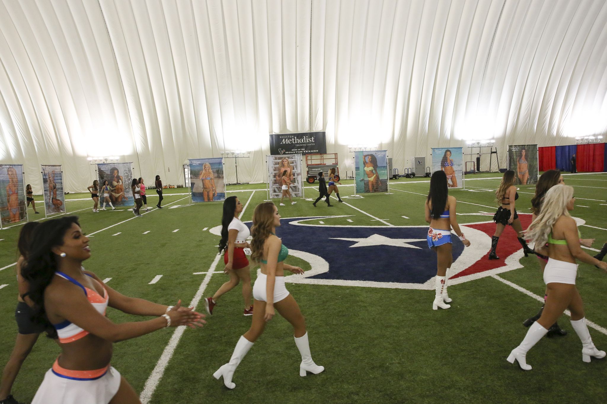 Meet your 2017 Houston Texans cheerleaders! 