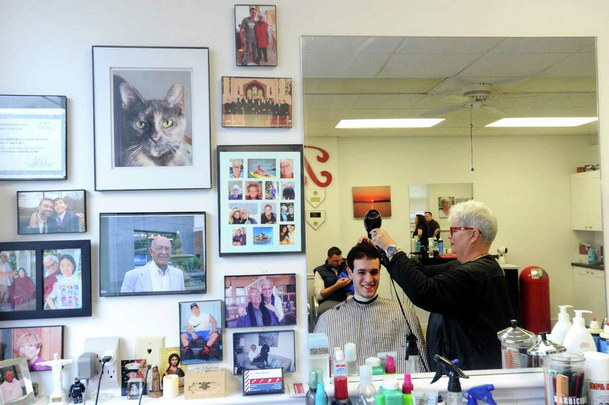 Popular Stamford barber moves on after more than 30 years