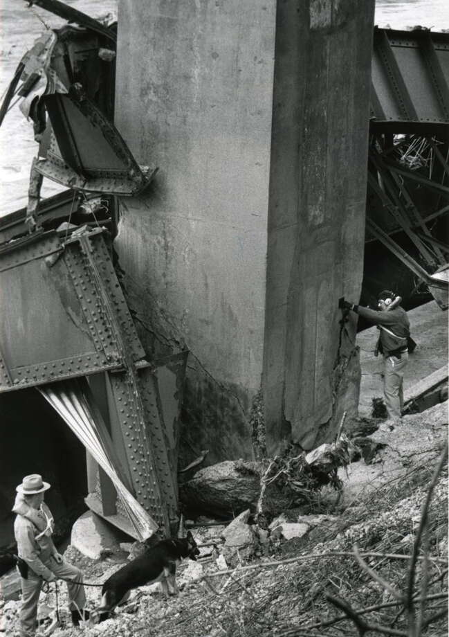 30 years ago Bridge collapse kills 10 Times Union