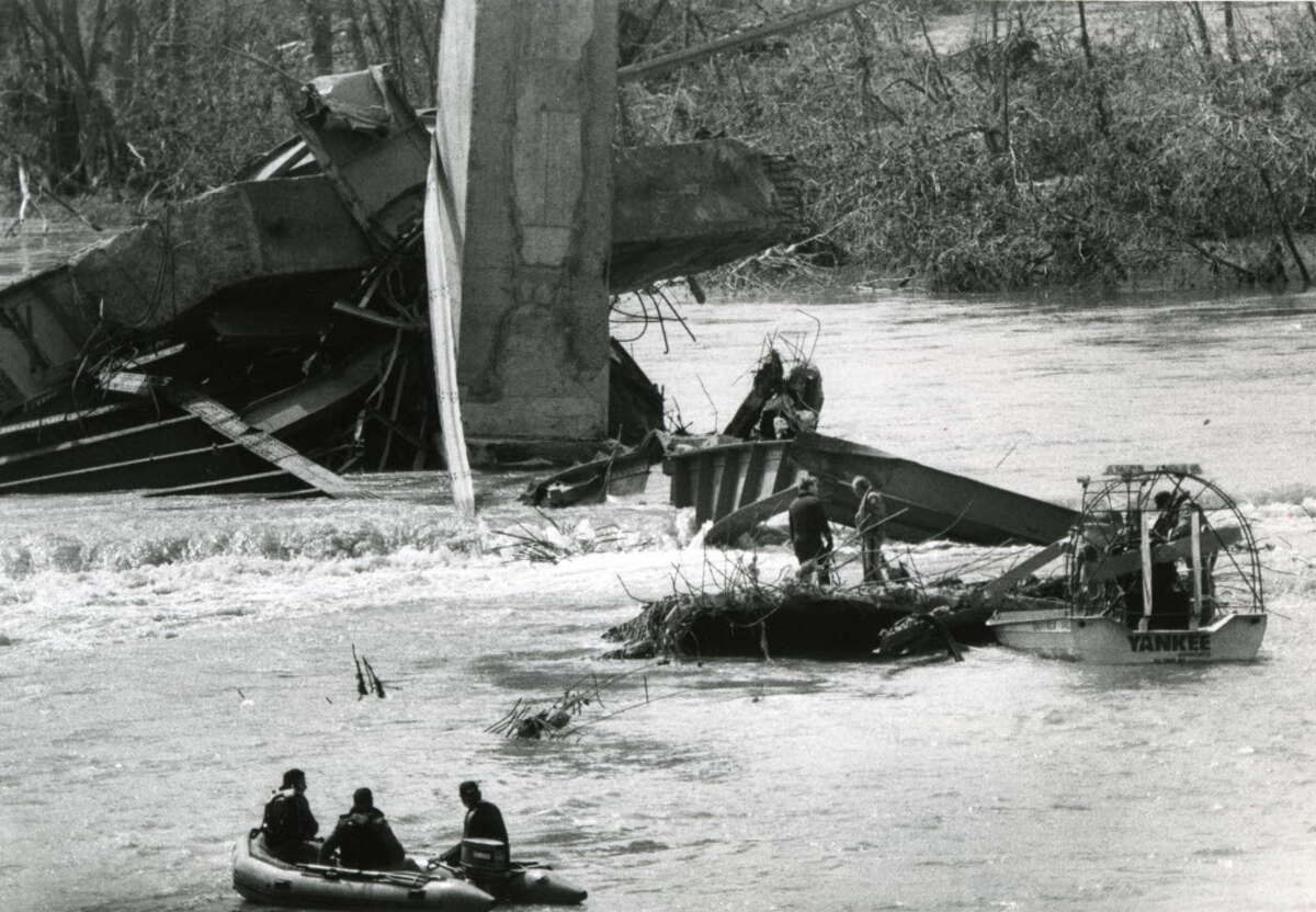 30 years ago Bridge collapse kills 10