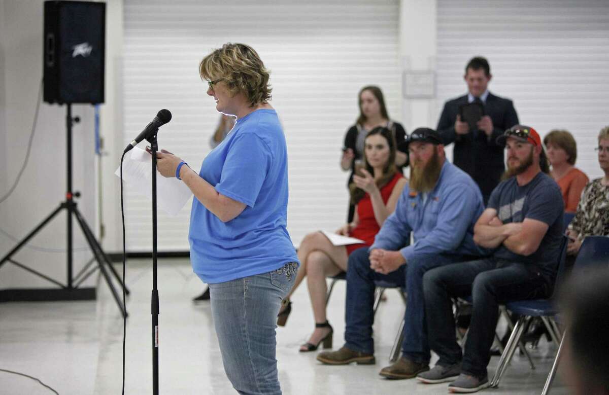 Paula Thompson was the only parent to speak up at La Vernia Independent School District’s board meeting.