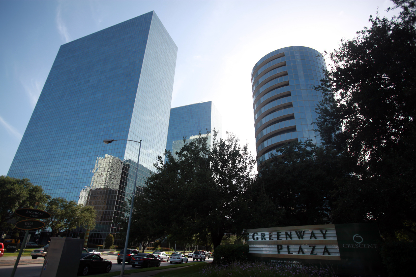 Investors close on 1 billion Greenway Plaza portfolio