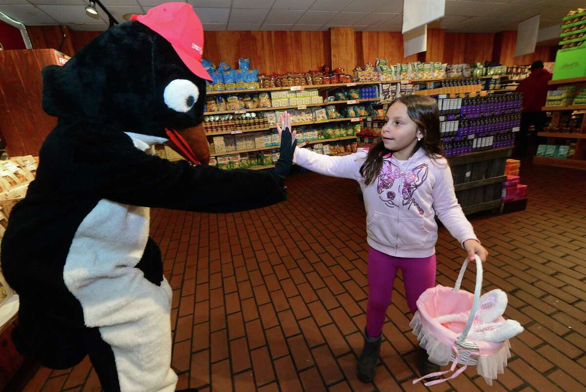 Stew Leonard’s hosts Easter Egg Hunt EggsTravaganza