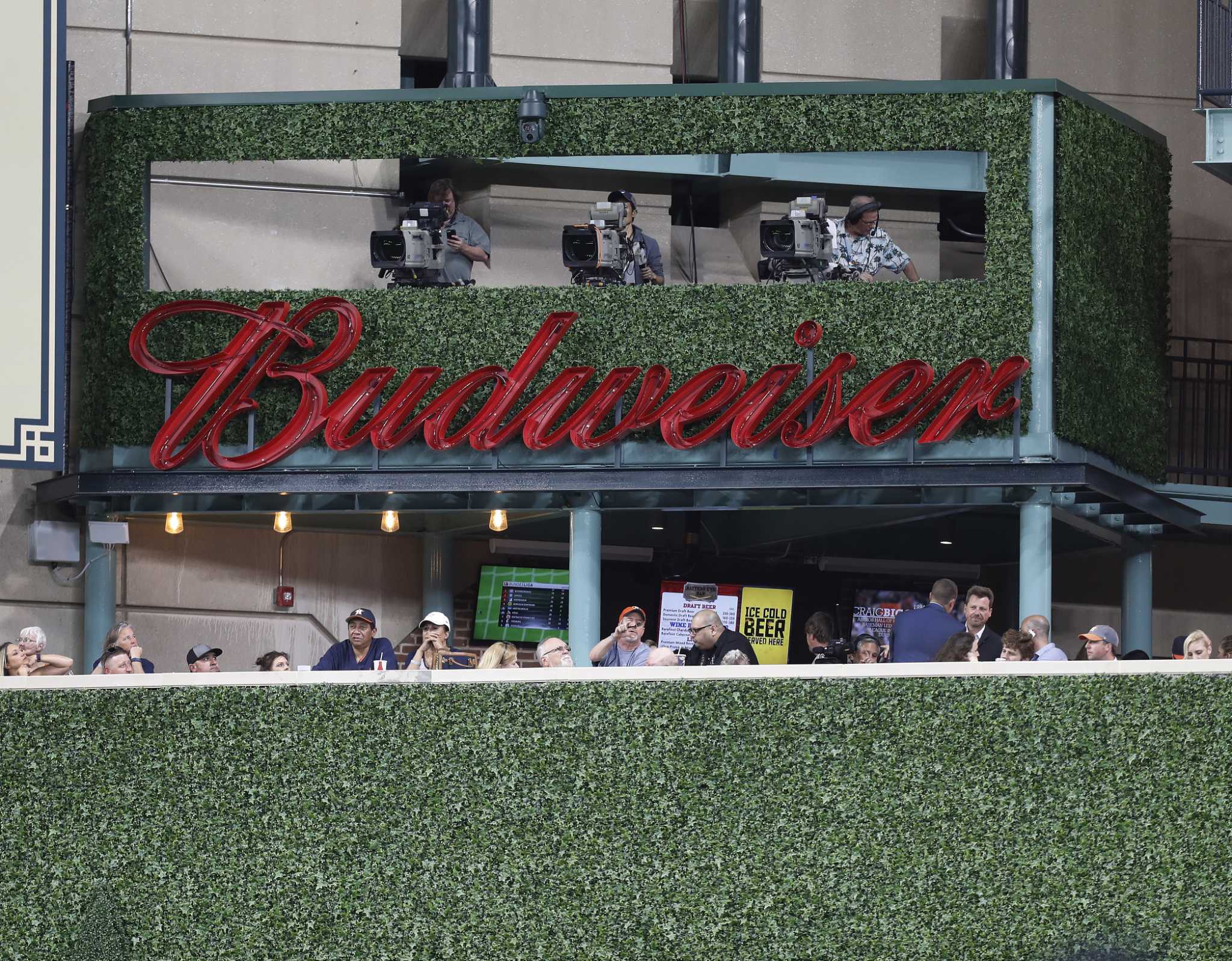 Report Houston artist tapped to create Astros design for Budweiser