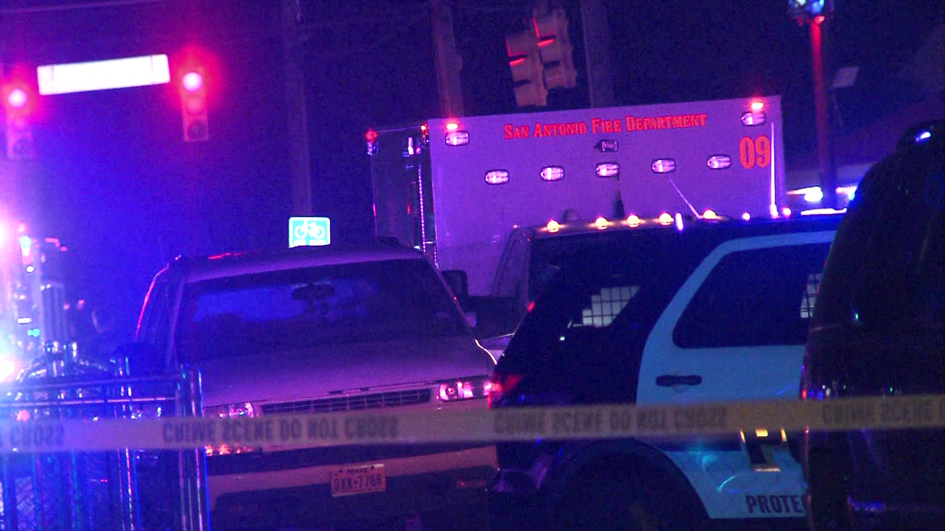 SAPD: Suspect at large after shooting man in chest during East Side ...