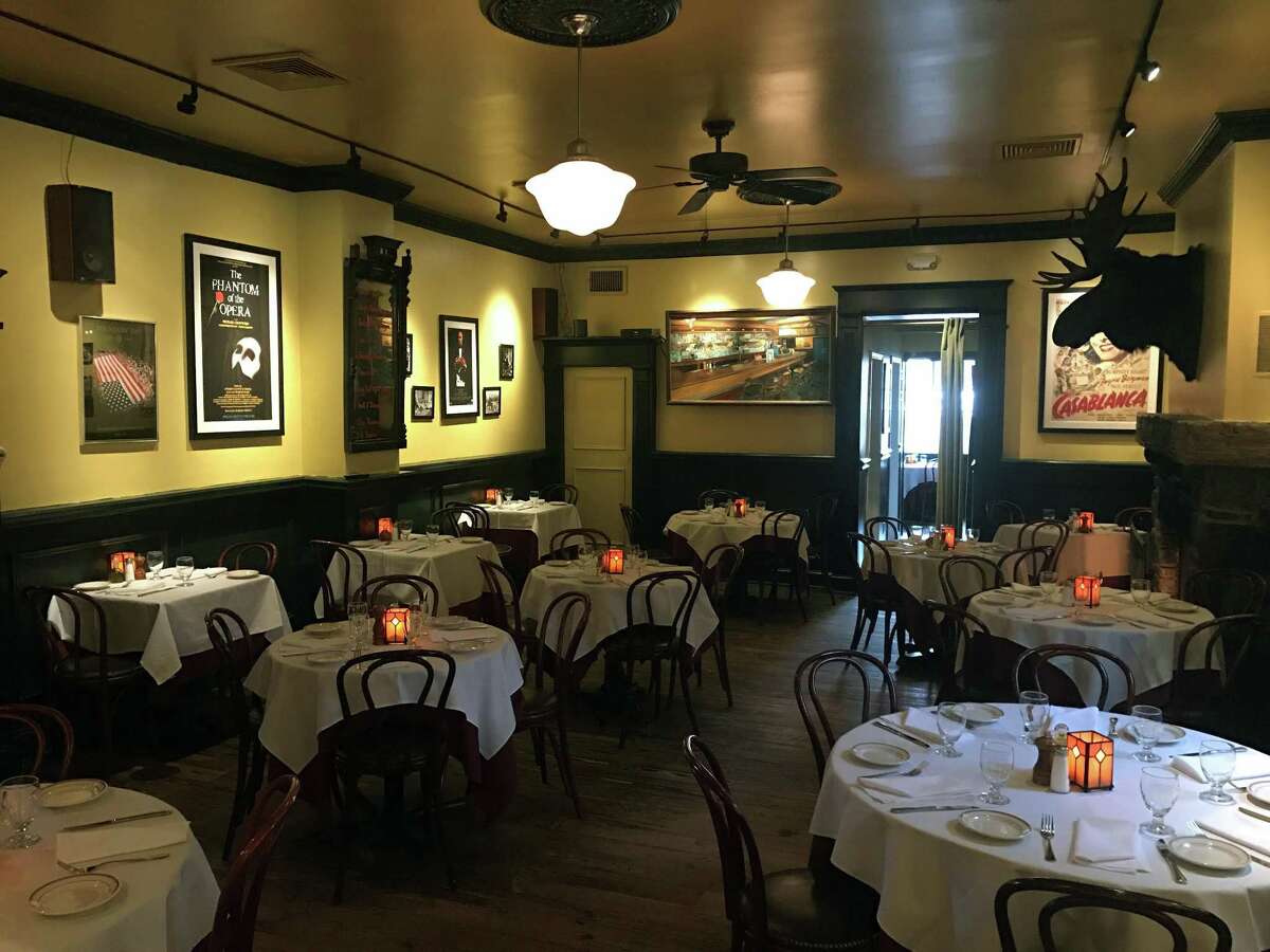 Louie’s Italian Restaurant comes to Darien