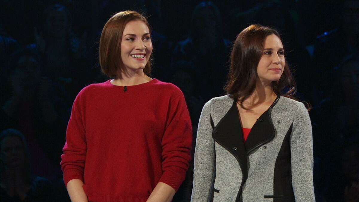 Emily Rutan, left, and Tessa Rapaczynski on “Idiotest,” which aired Thursday on the Game Show Network.