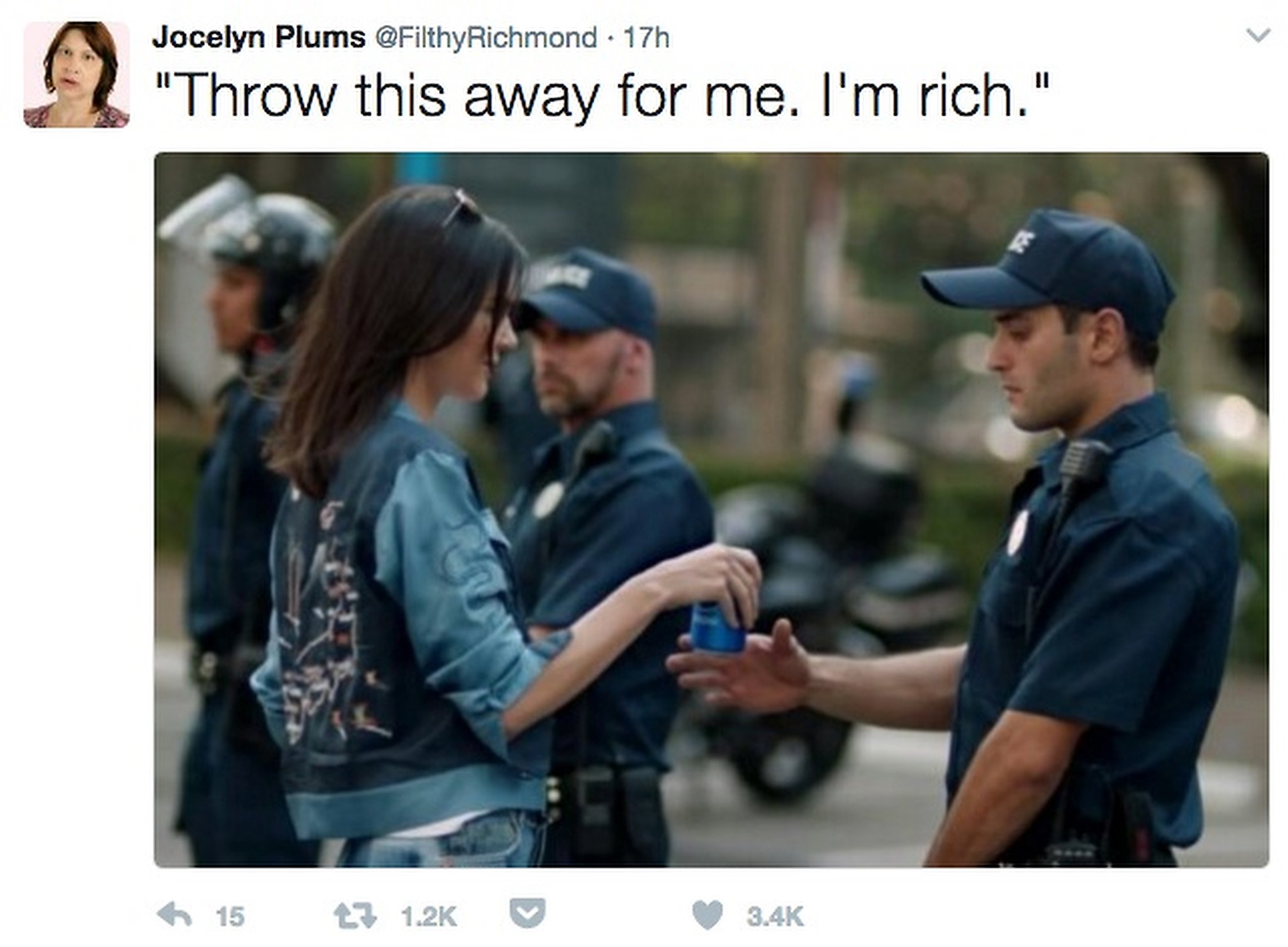 The best memes lampooning Pepsi's Kendall Jenner ad, image size:2048x1506