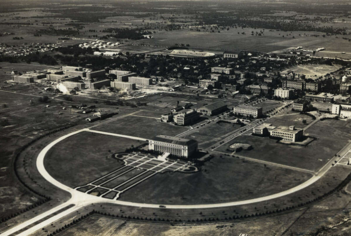 See the evolution of College Station, Texas A&M in vintage photos