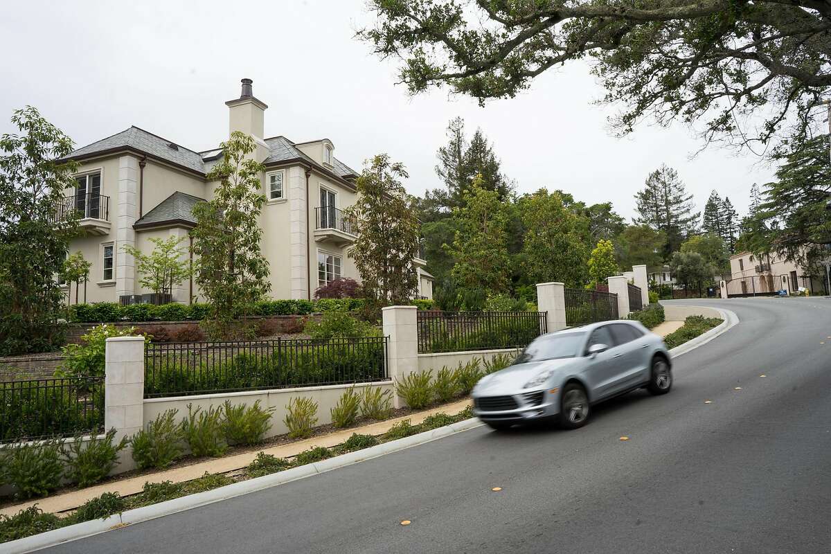 Woman charged in Peninsula murder released on 35 million bail