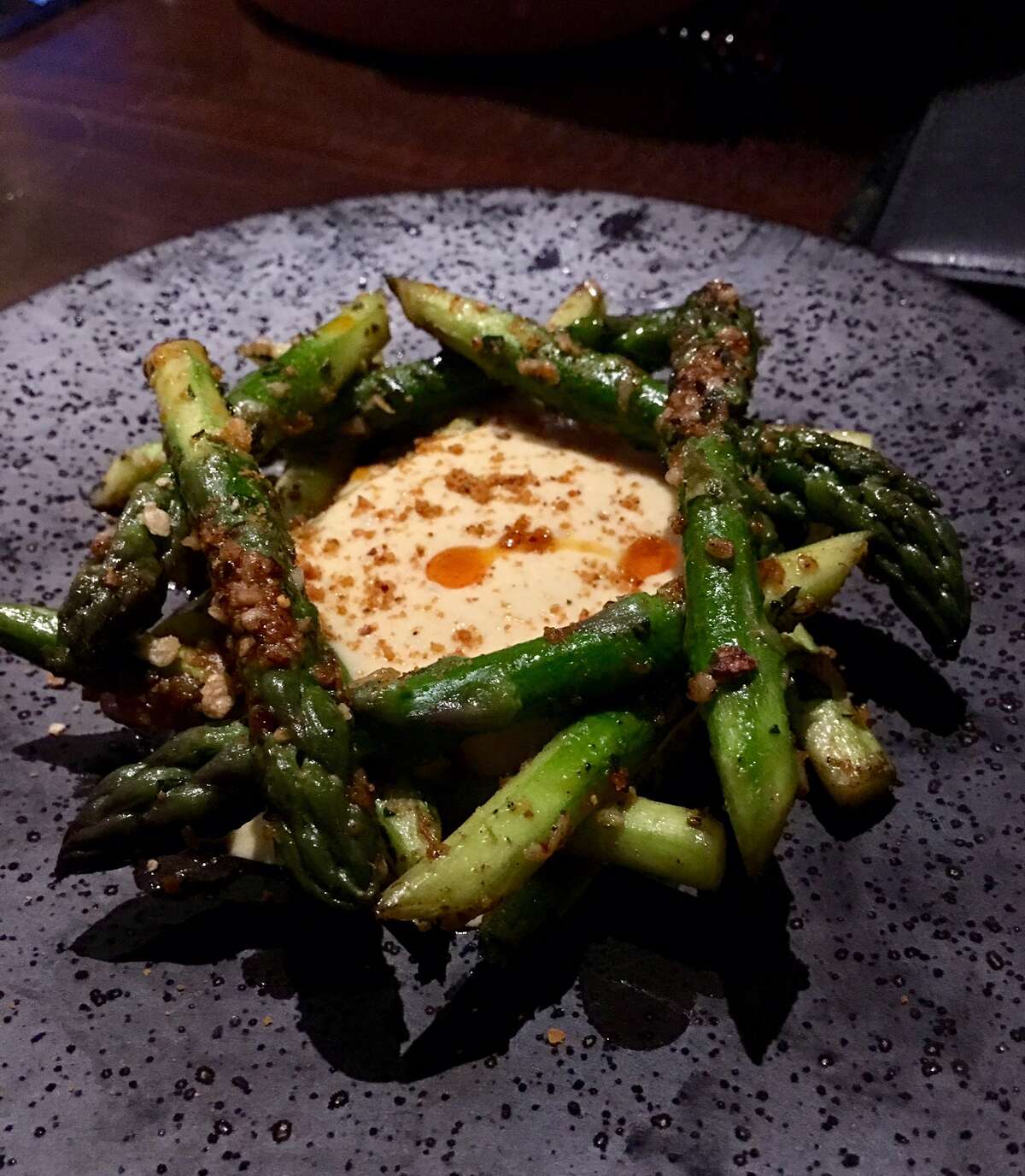 Rooh: Grilled asparagus surrounding a spiced cauliflower mousse
