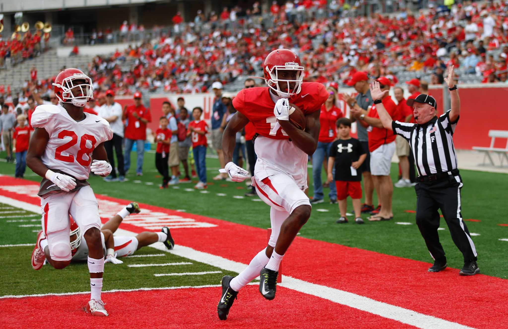 Uh's Isaiah Johnson Makes Switch From Receiver To Cornerback