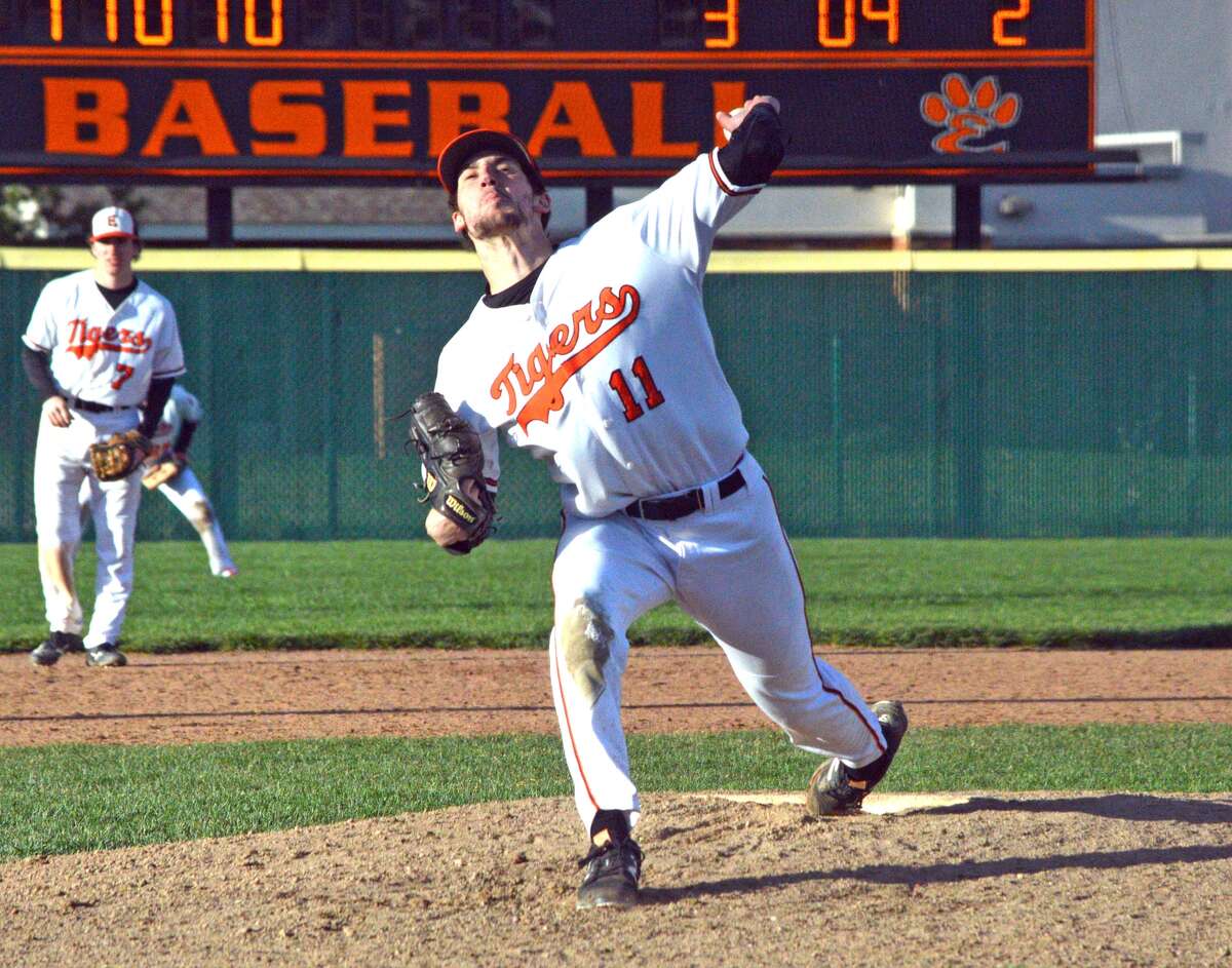 Edwardsville senior Dan Picchiotti delivers a pitch during the sixth inning of Thursday’s game against Belleville West at Tom Pile Field