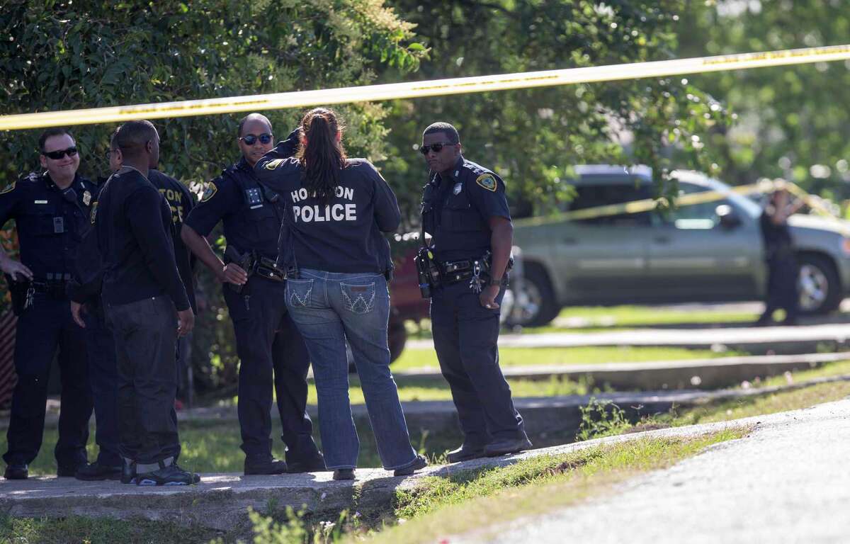 Houston woman identified as shooter in triple murdersuicide