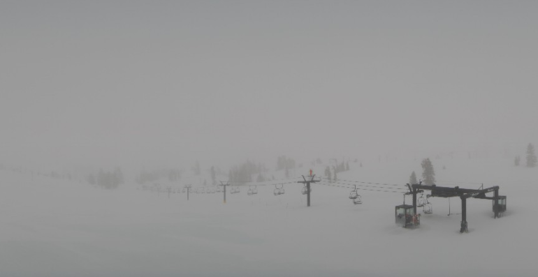 Massive snowfall and 130 mph wind gusts slam Sierra during spring break