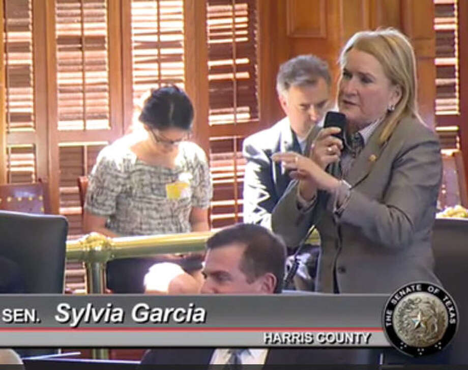 Backyard chicken bill sparks Foghorn Leghorn impression in the Texas