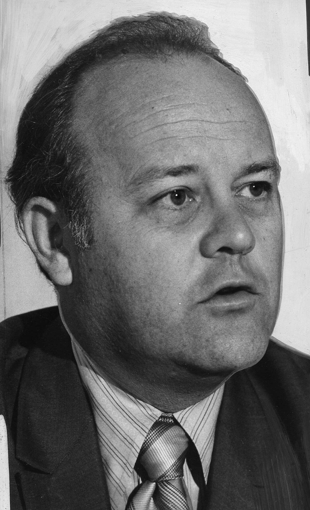 John T. Knox, Assemblyman, Richmond Photo dated 10/09/1972 Photo ran 10/10/1972, P. 5