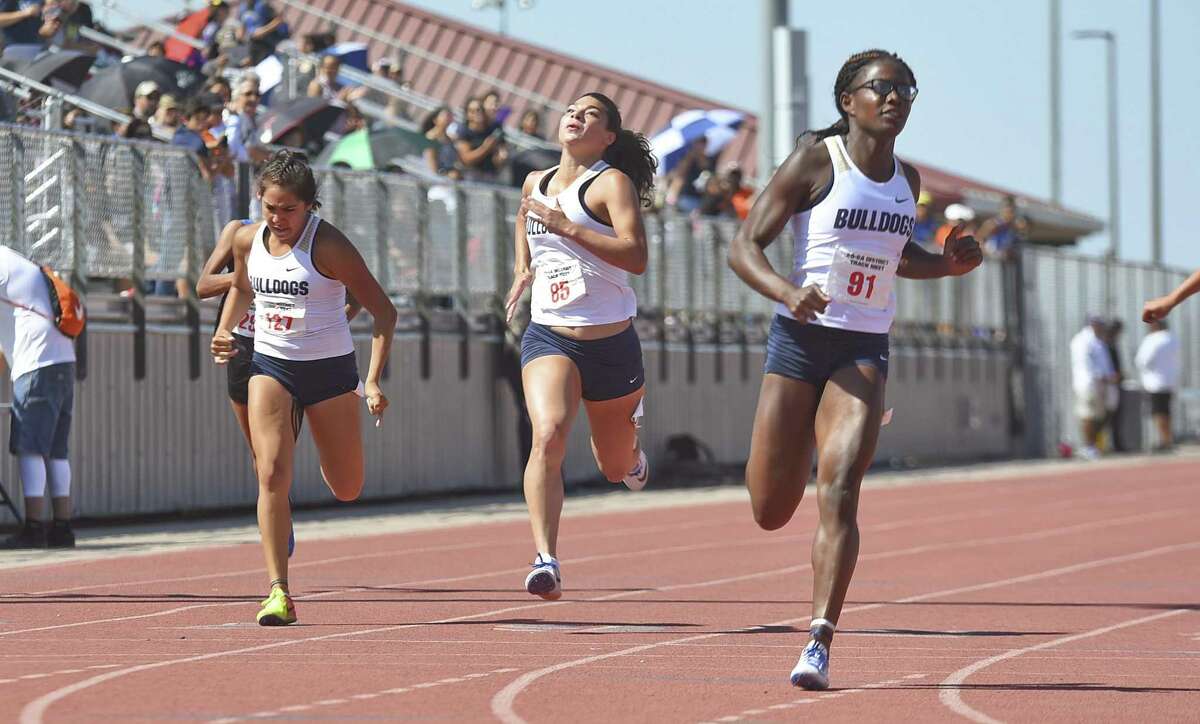 Alexander swept the 100-meter dash with Cynthia Emeremnu finishing first in 12.65 seconds followed by Aly Benavides in second at 13.33 and Krysta Villarreal in third at 13.41.